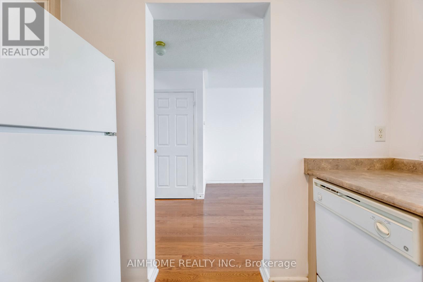 340 KITTRIDGE ROAD - 23