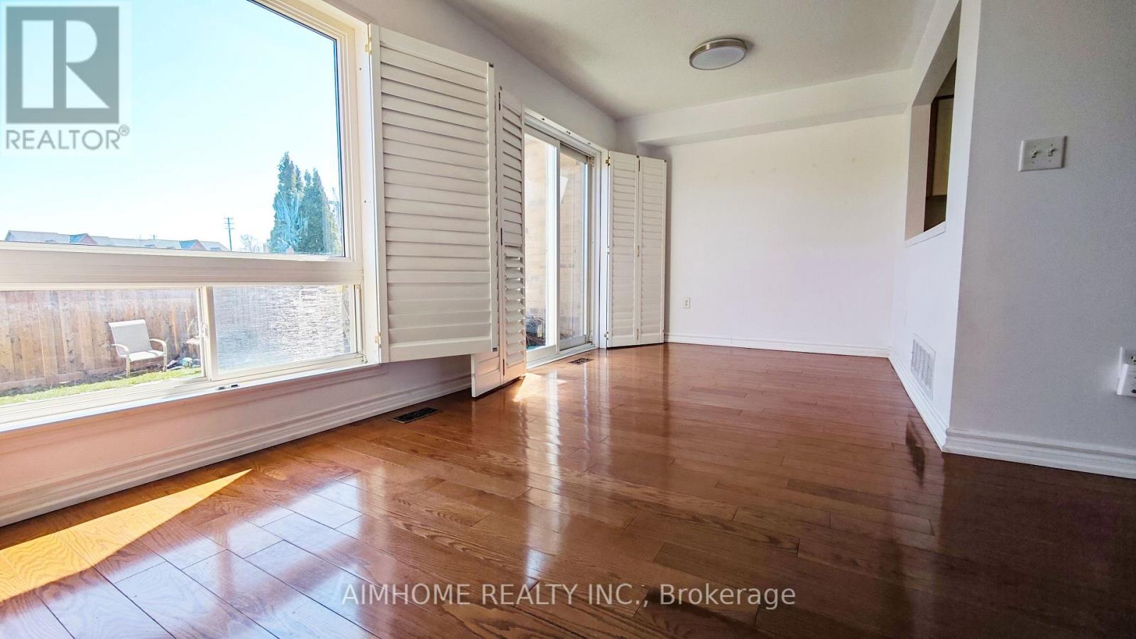 340 KITTRIDGE ROAD - 8