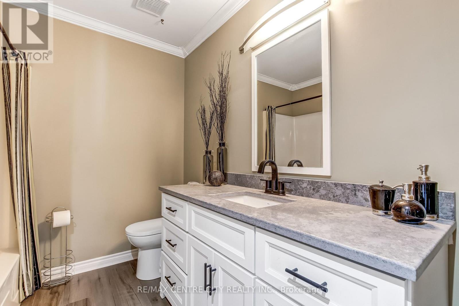 79 ASHLEY CRESCENT - 12