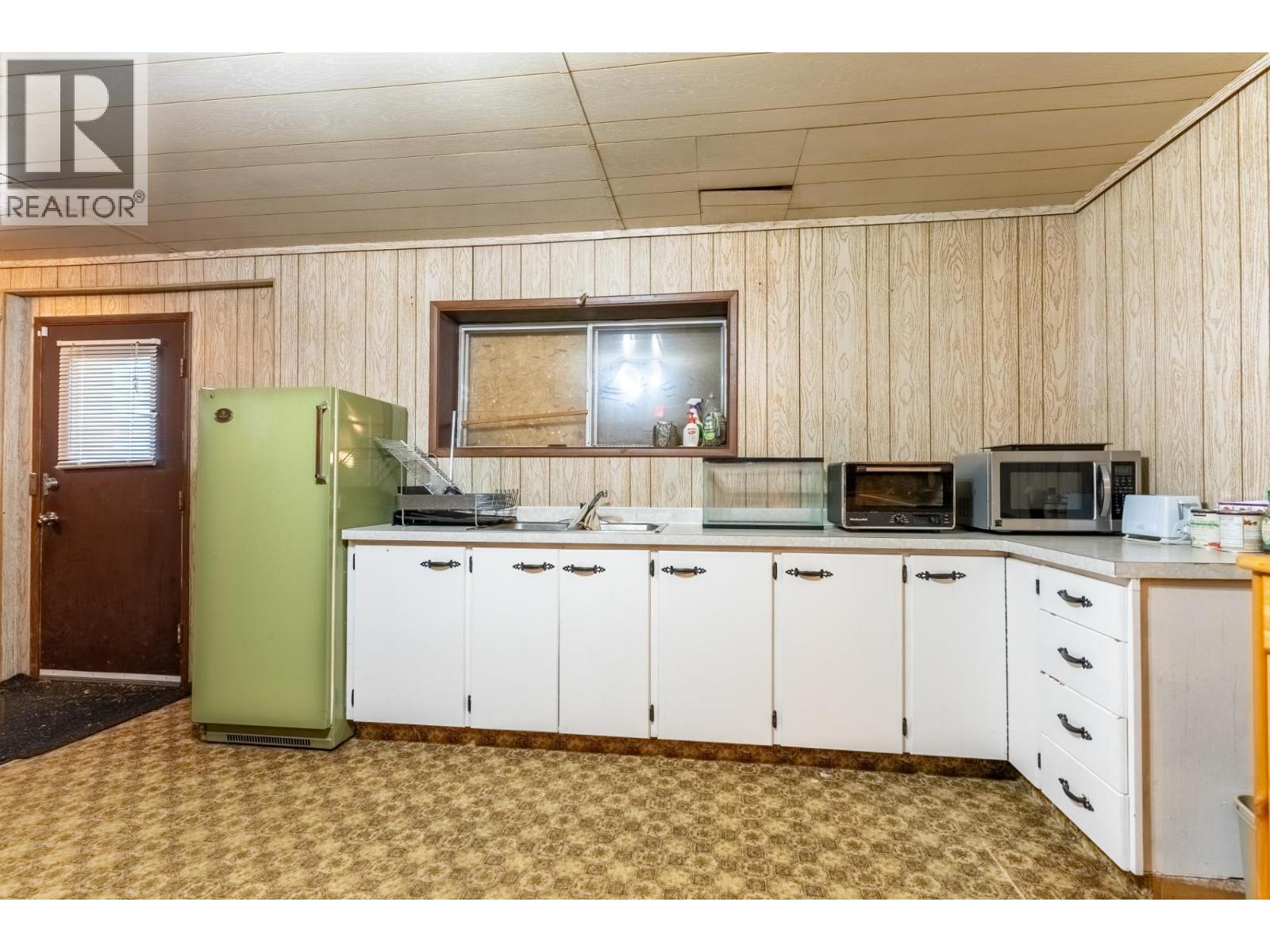 535 ARBUTUS Street - 18