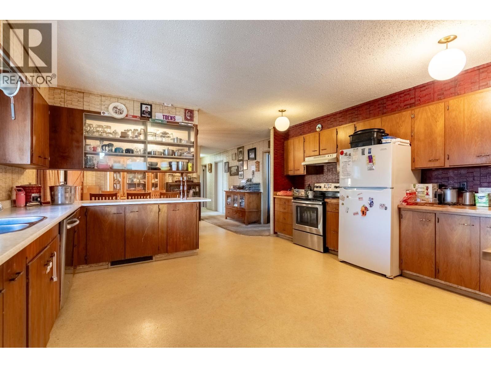 535 ARBUTUS Street - 7