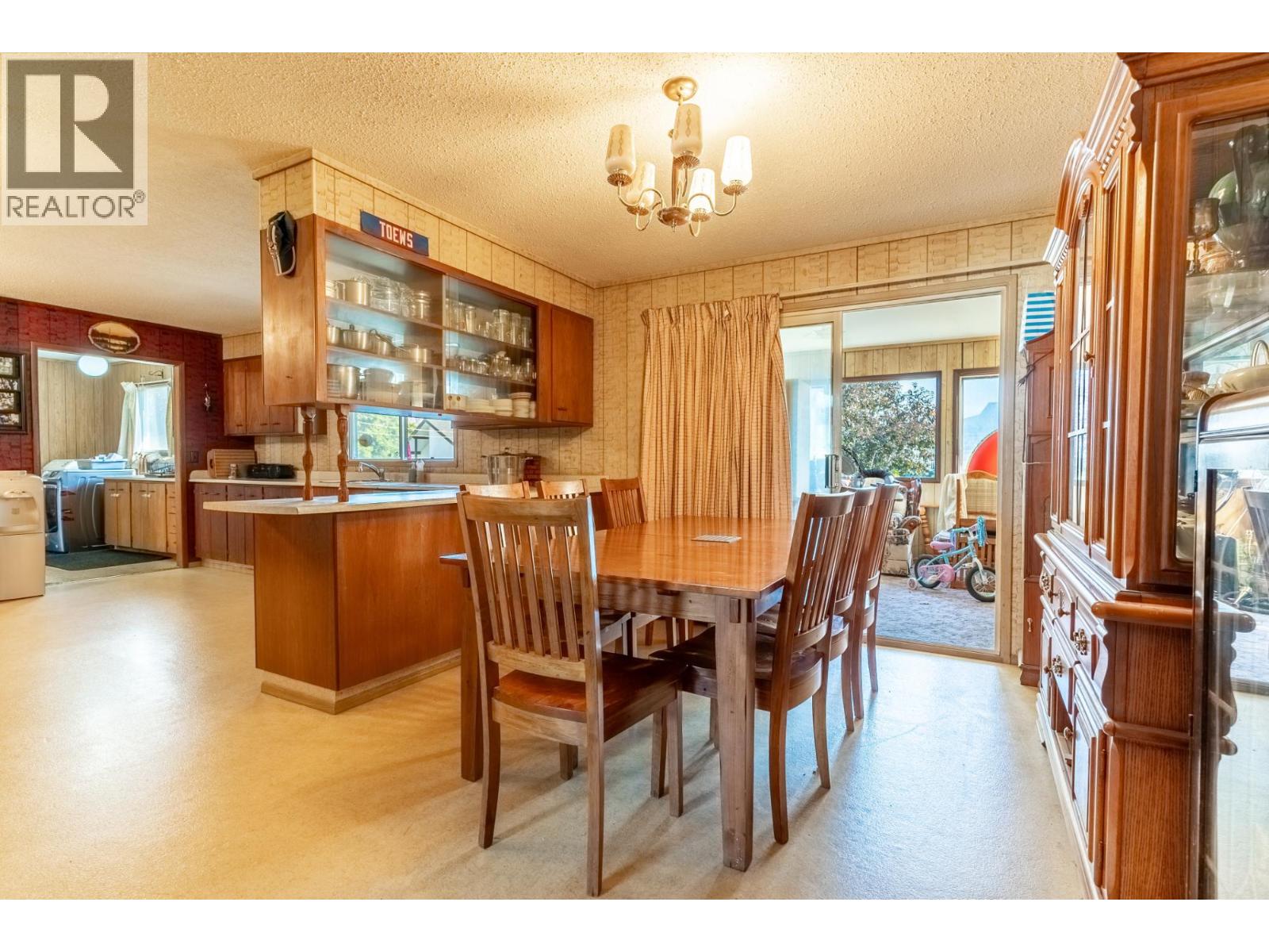 535 ARBUTUS Street - 8