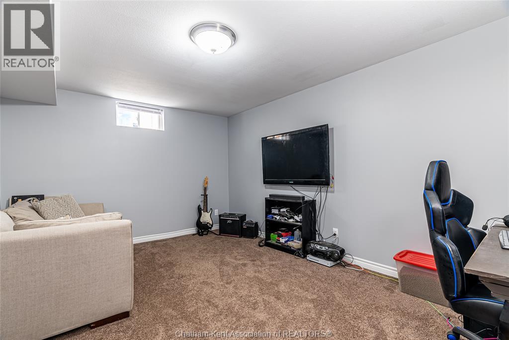 270 Greenfield LANE - 25