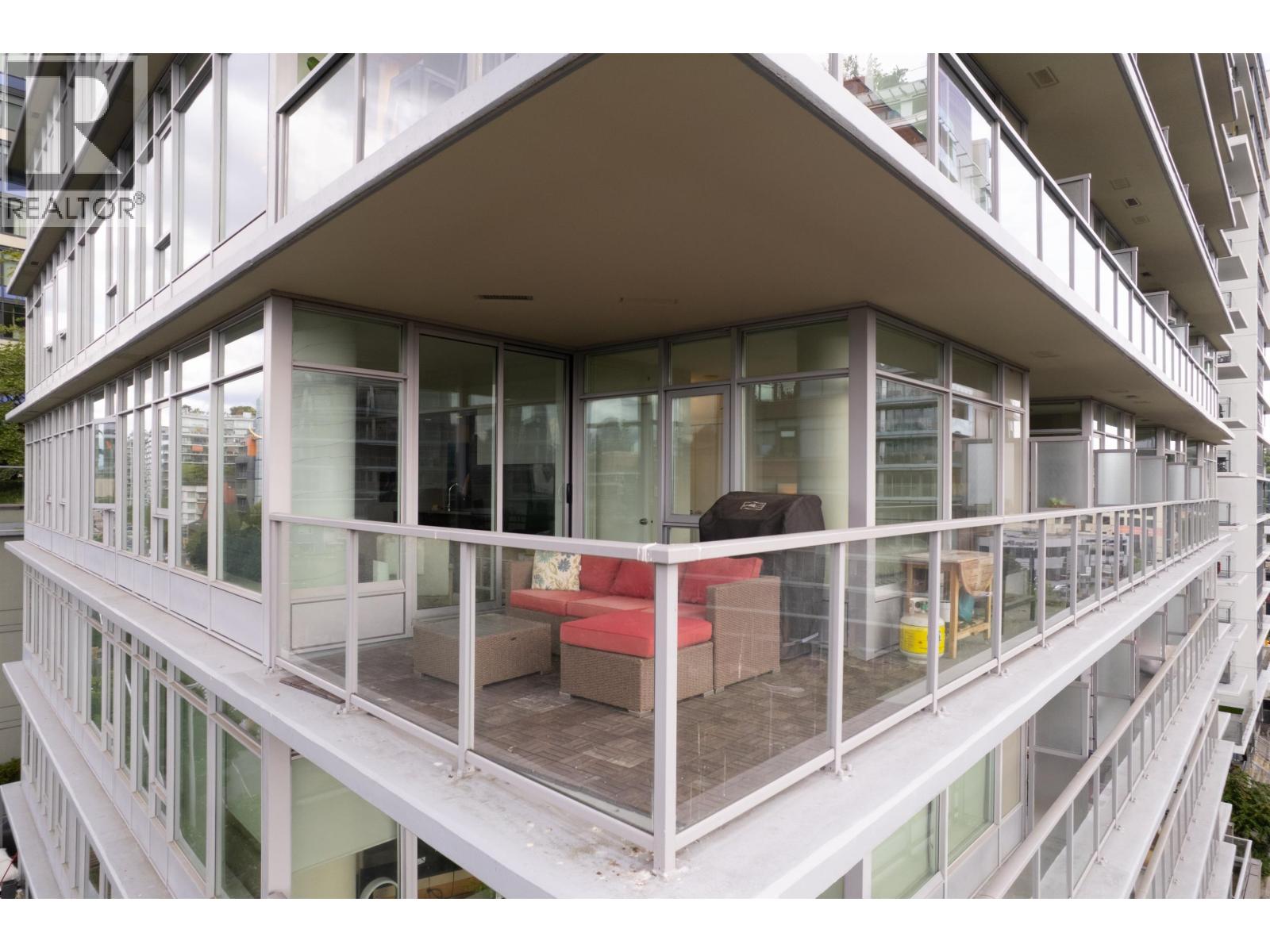 608 1708 COLUMBIA STREET, Vancouver
