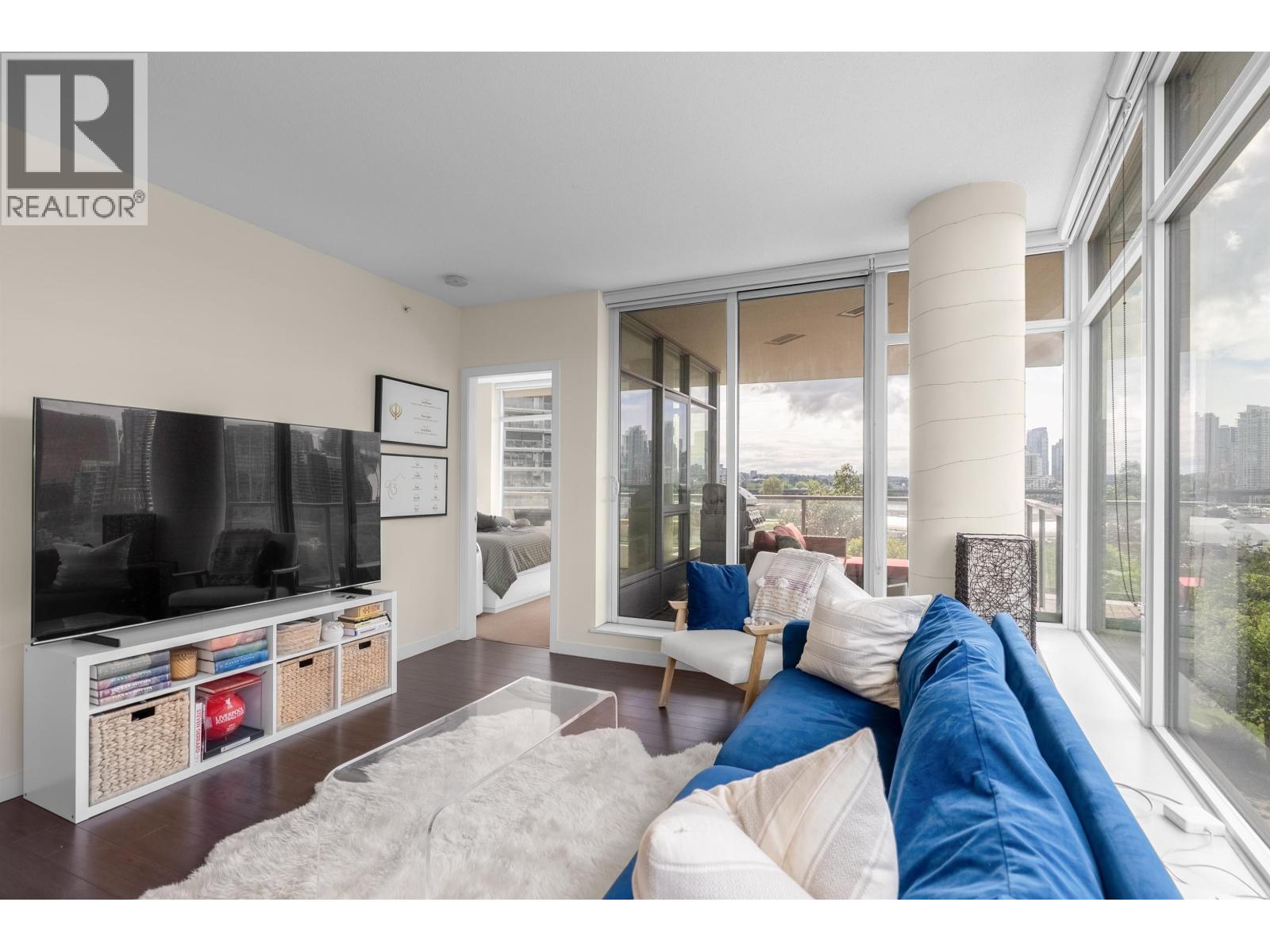 608 1708 COLUMBIA STREET, Vancouver
