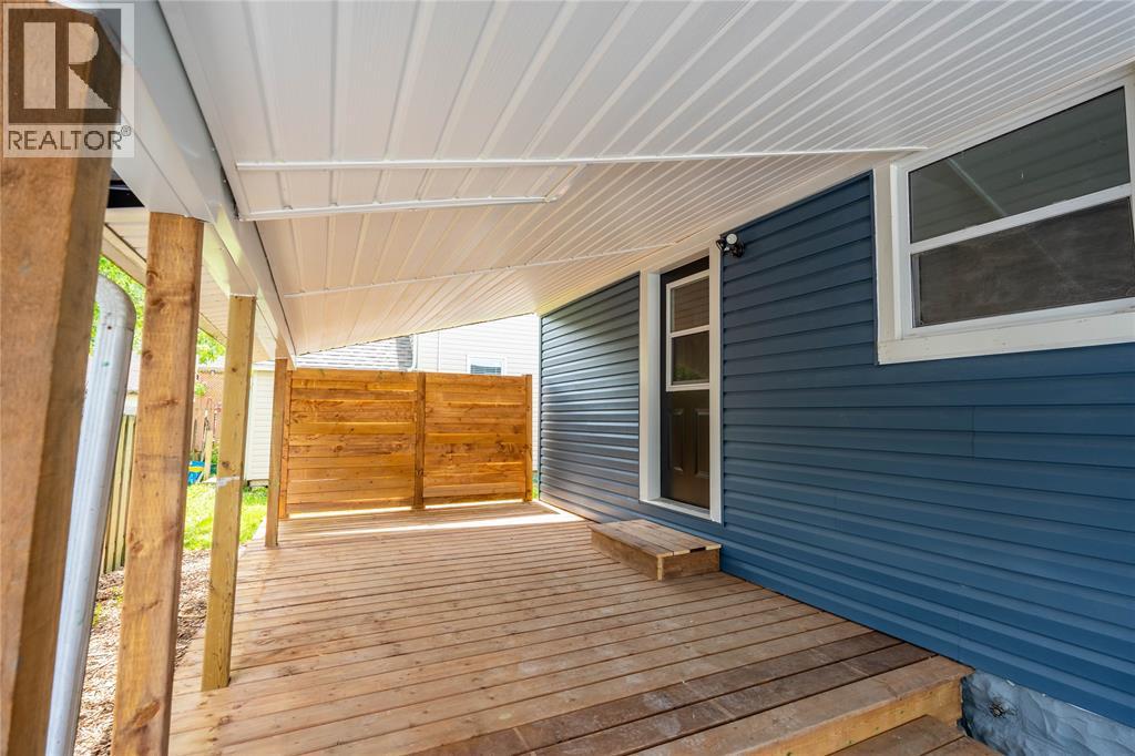 120 SELKIRK STREET - 27