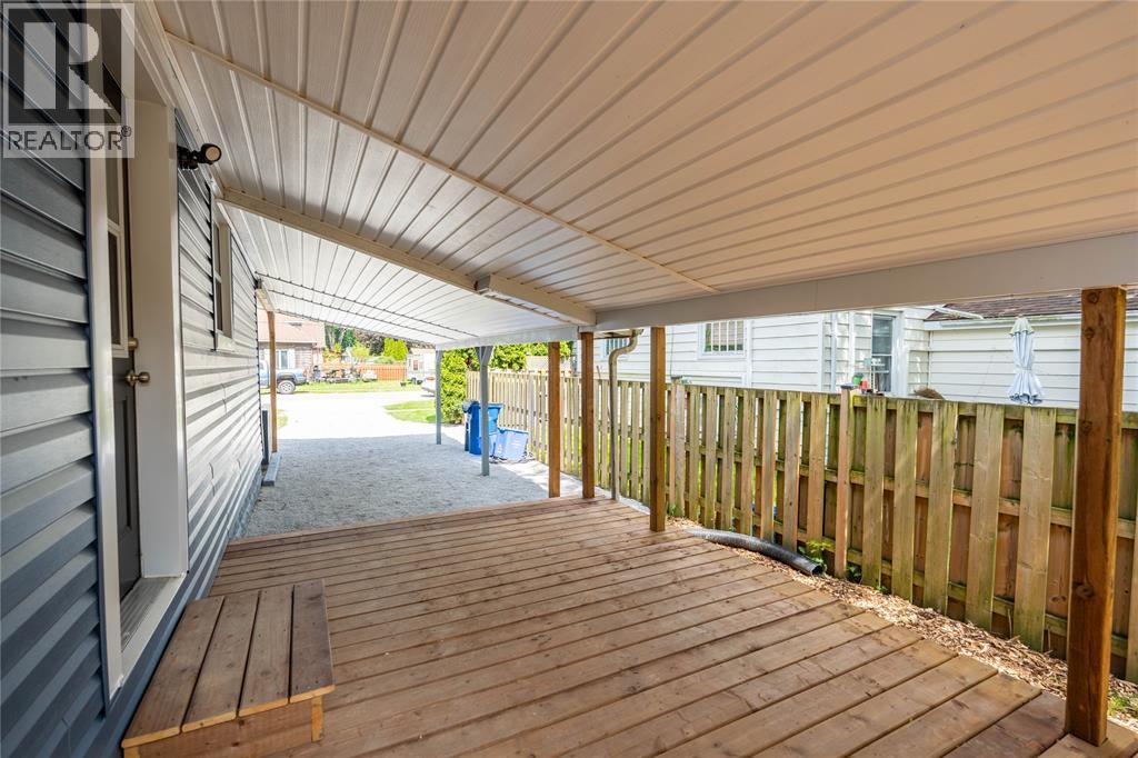 120 SELKIRK STREET - 28