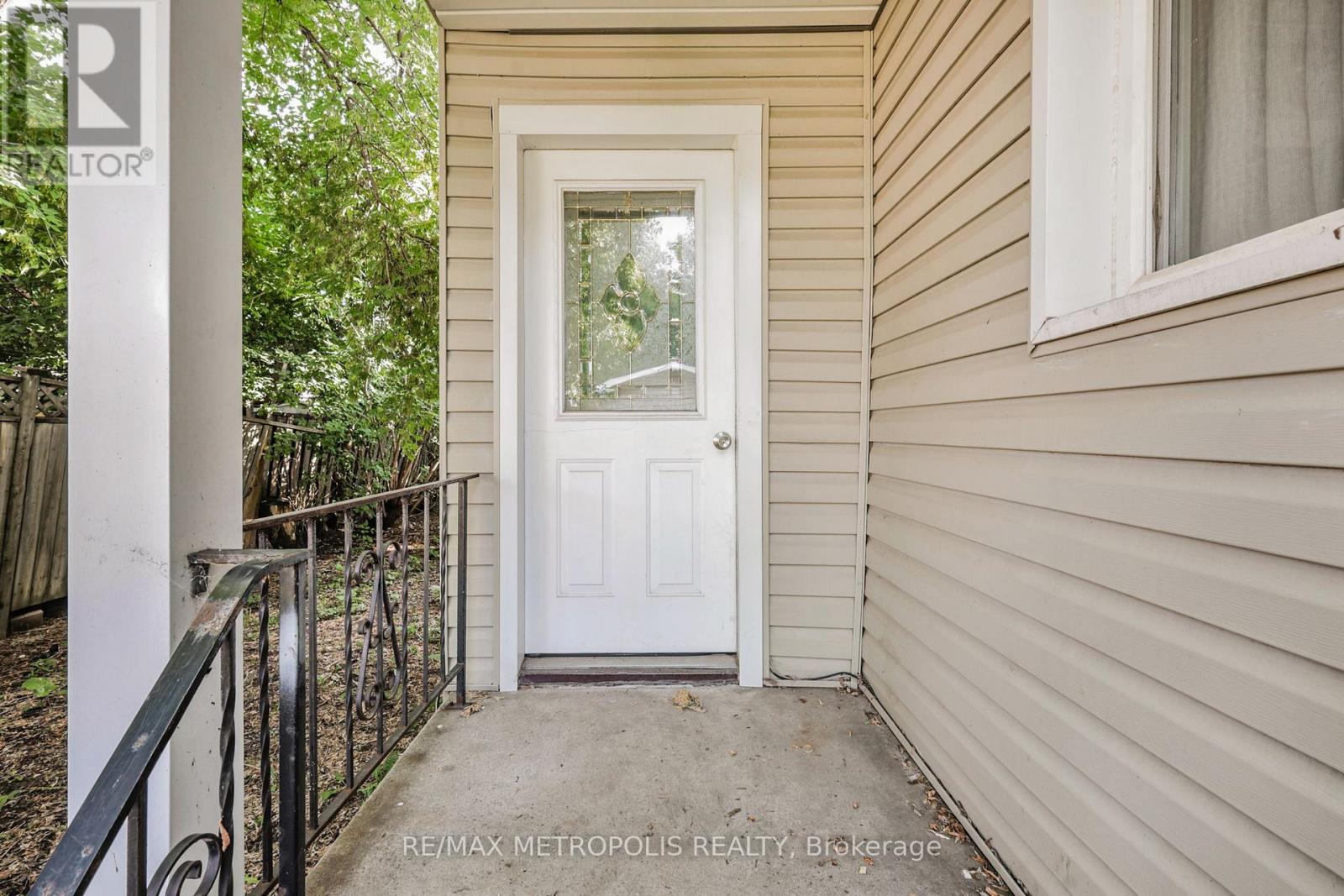 719 KNOX AVENUE - 24