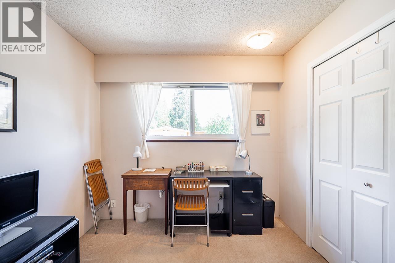 1912 MERCER AVENUE, Port Coquitlam