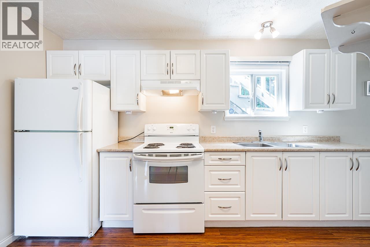 1912 MERCER AVENUE, Port Coquitlam