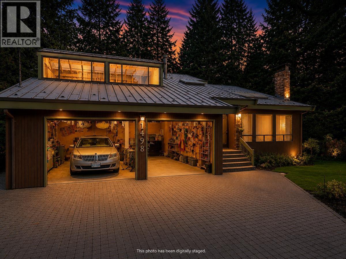 1498 CHAMBERLAIN DRIVE, North Vancouver