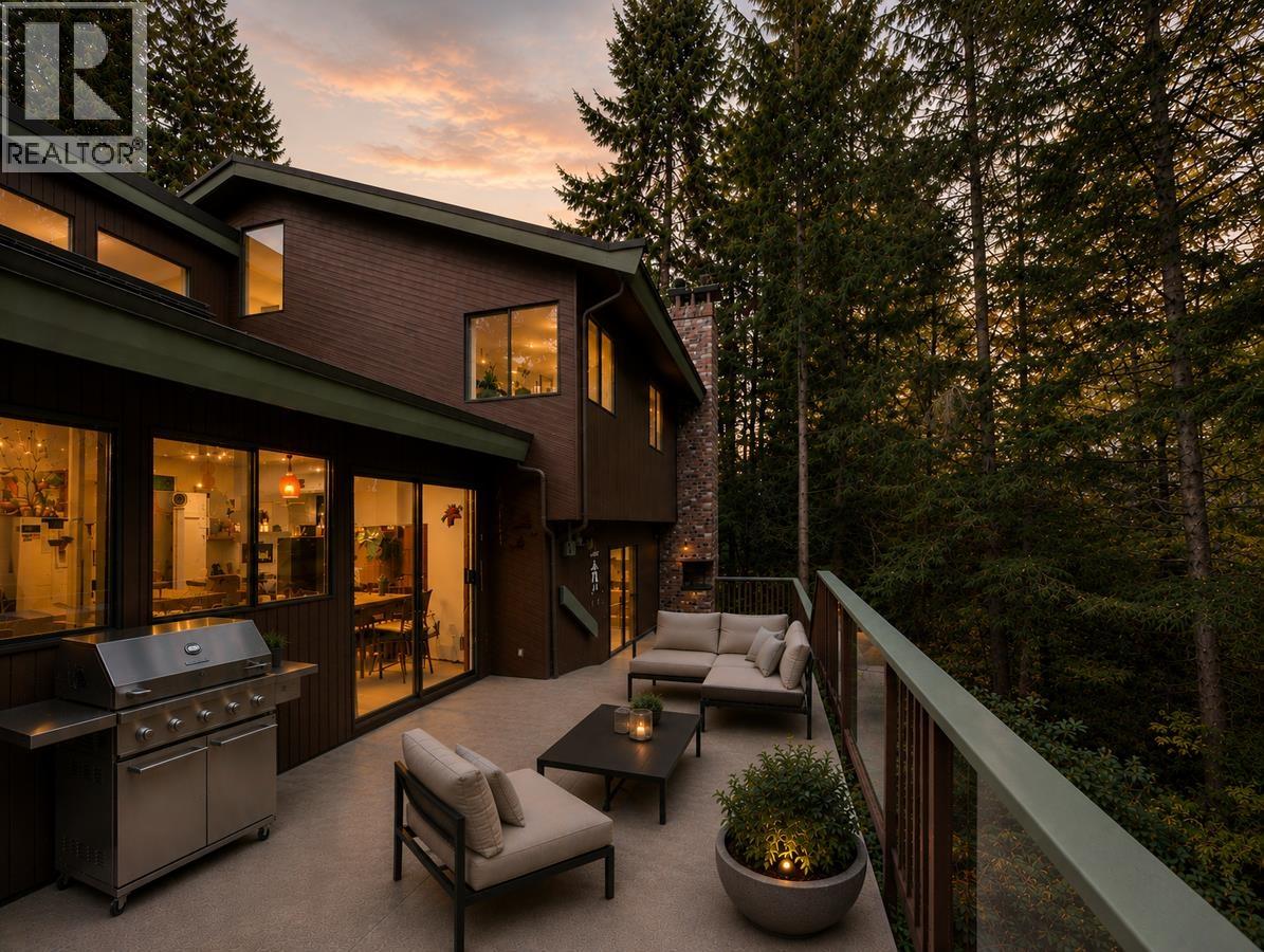1498 CHAMBERLAIN DRIVE, North Vancouver