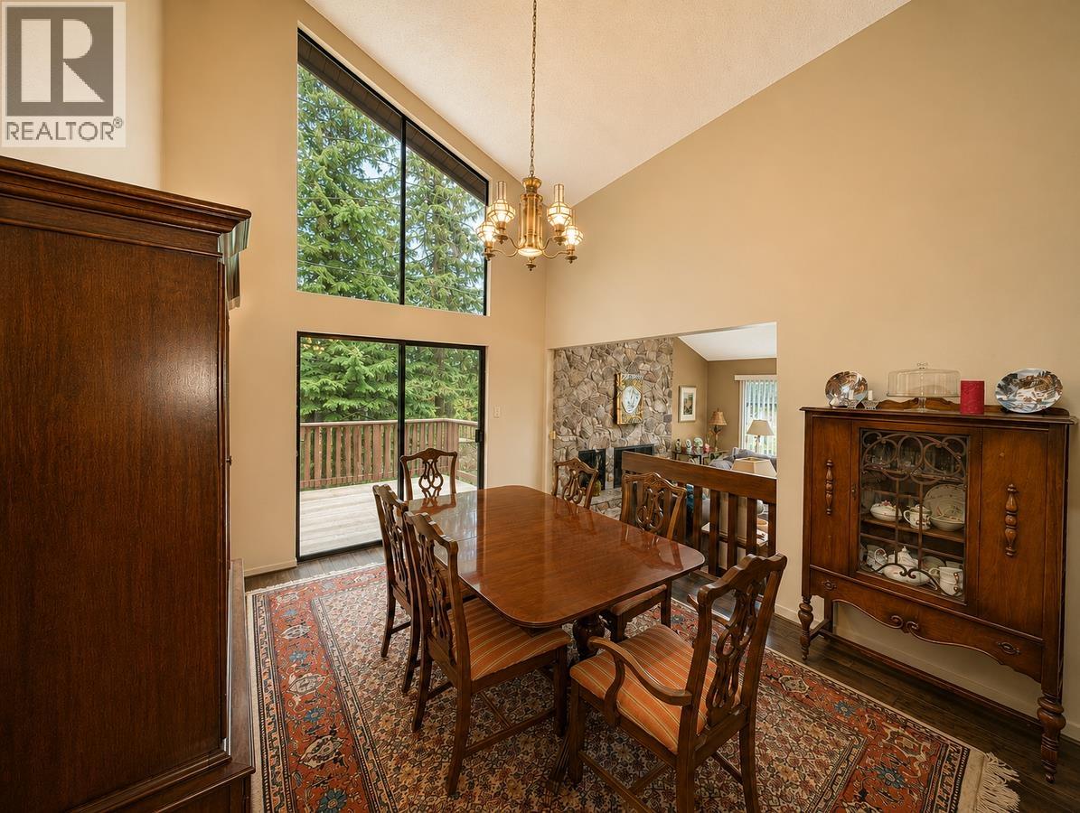 1498 CHAMBERLAIN DRIVE, North Vancouver