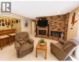 1498 Chamberlain Drive, North Vancouver, BC V7K1P6 Photo 21