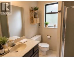 1498 Chamberlain Drive, North Vancouver, BC V7K1P6 Photo 23