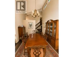 1498 Chamberlain Drive, North Vancouver, BC V7K1P6 Photo 8