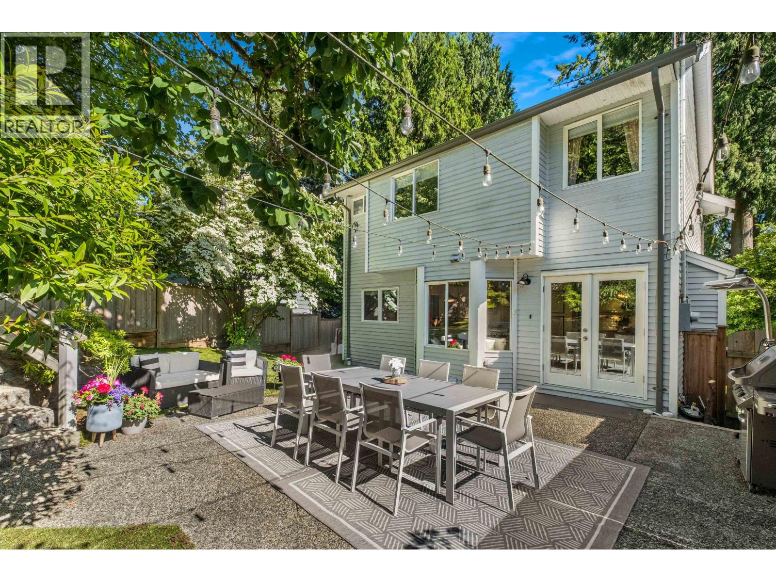 448 BRAND STREET, North Vancouver