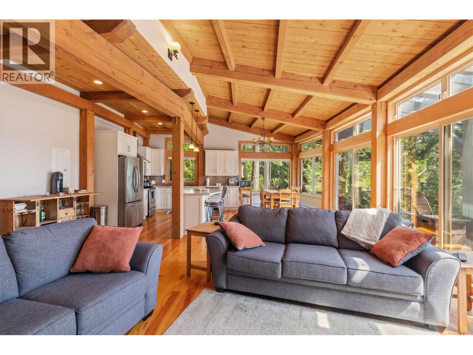 304 ESPLANADE ROAD, Keats Island