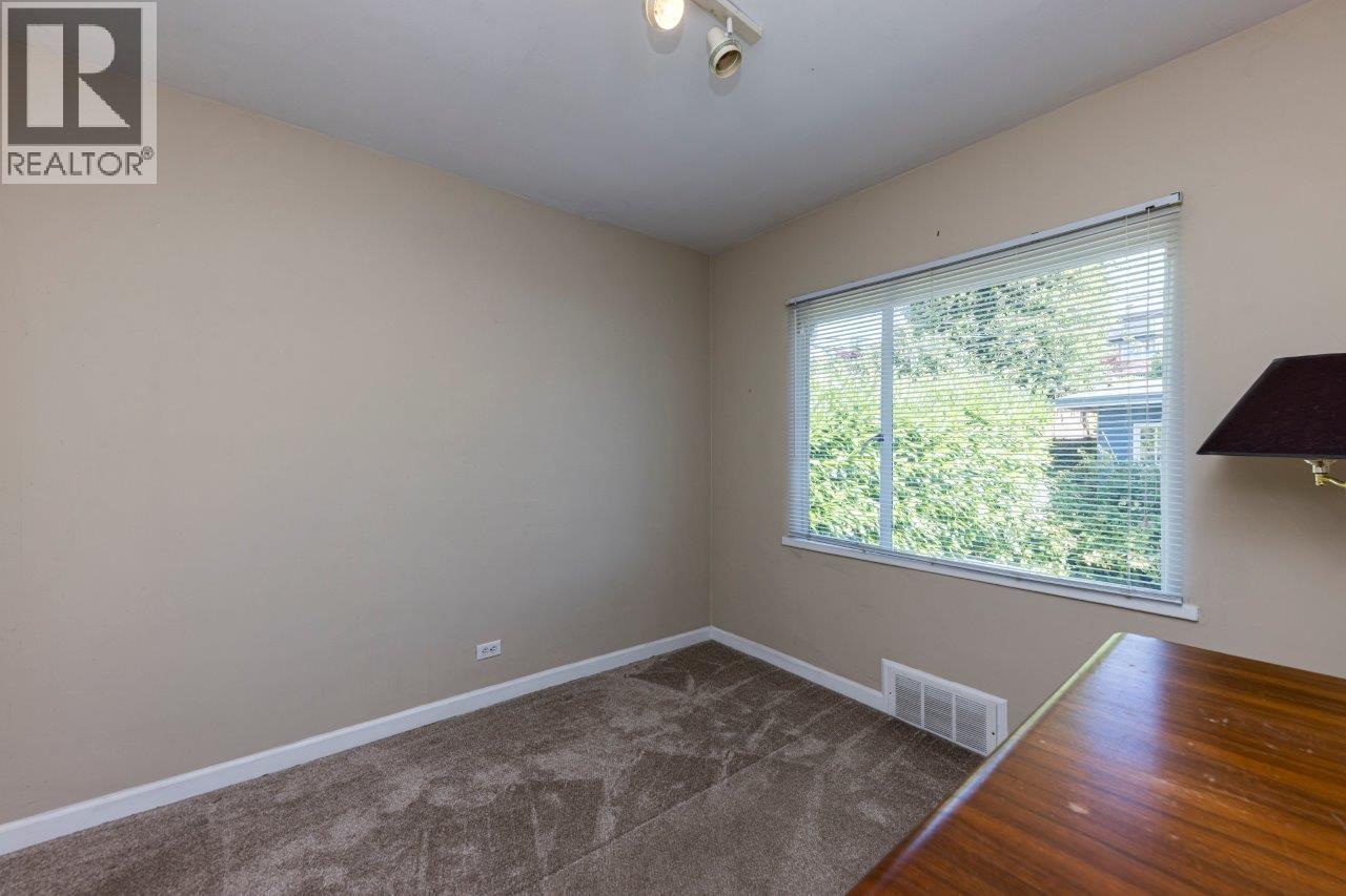 836 E 4TH STREET, North Vancouver