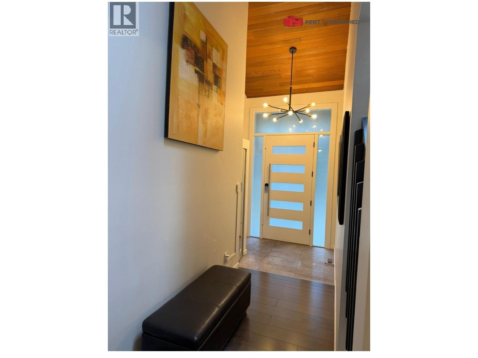 5620 LARSON PLACE, Vancouver