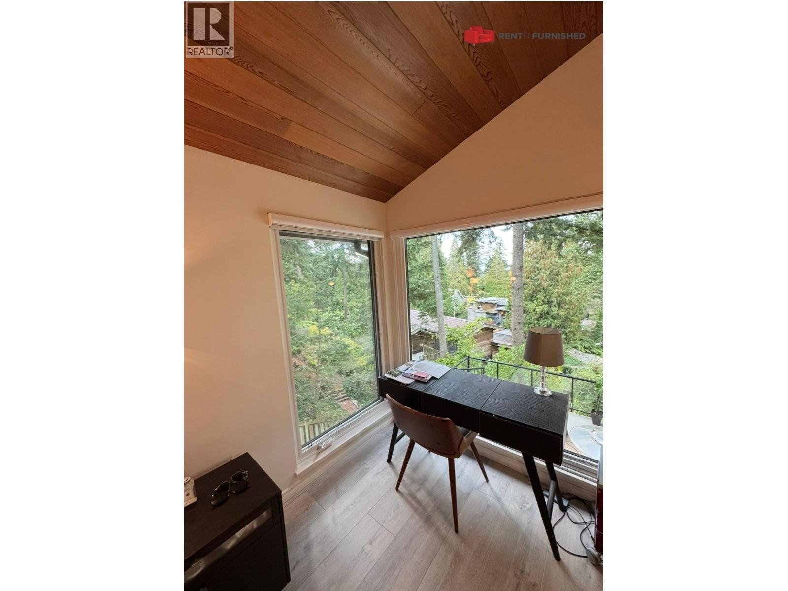 5620 LARSON PLACE, Vancouver