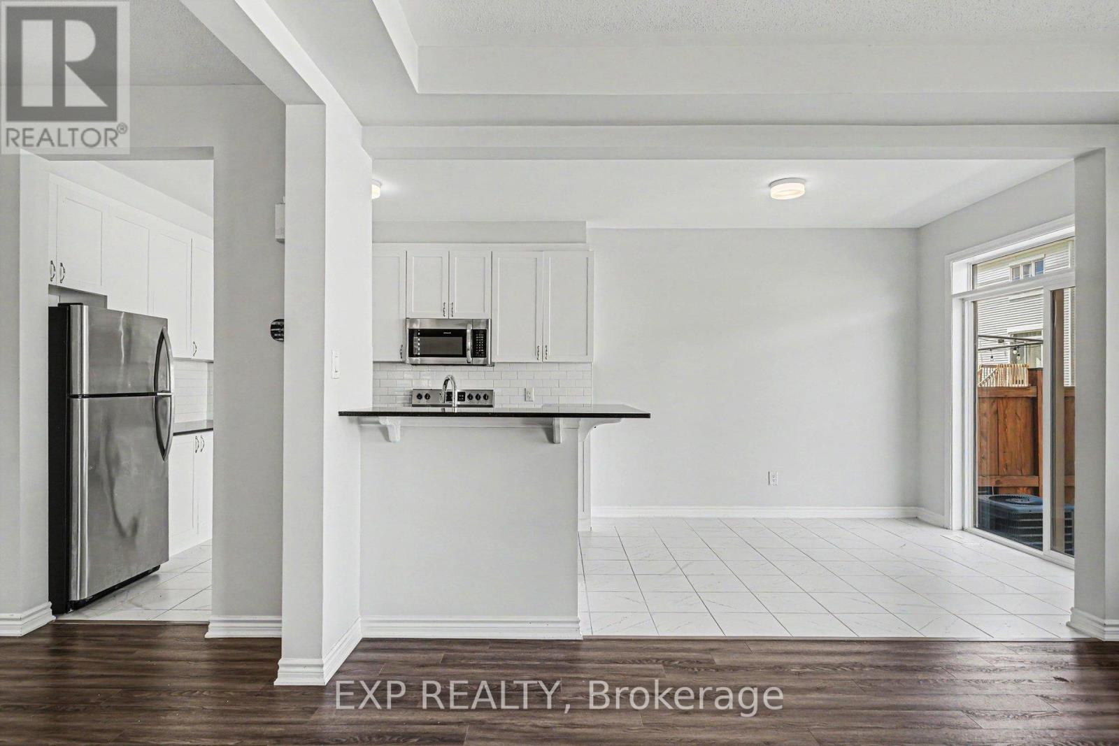 4 Bed, 3 Bath House for Sale in Ottawa – 523 CATLEAF ROW, Ottawa – MLS# X13447248 - Image 9