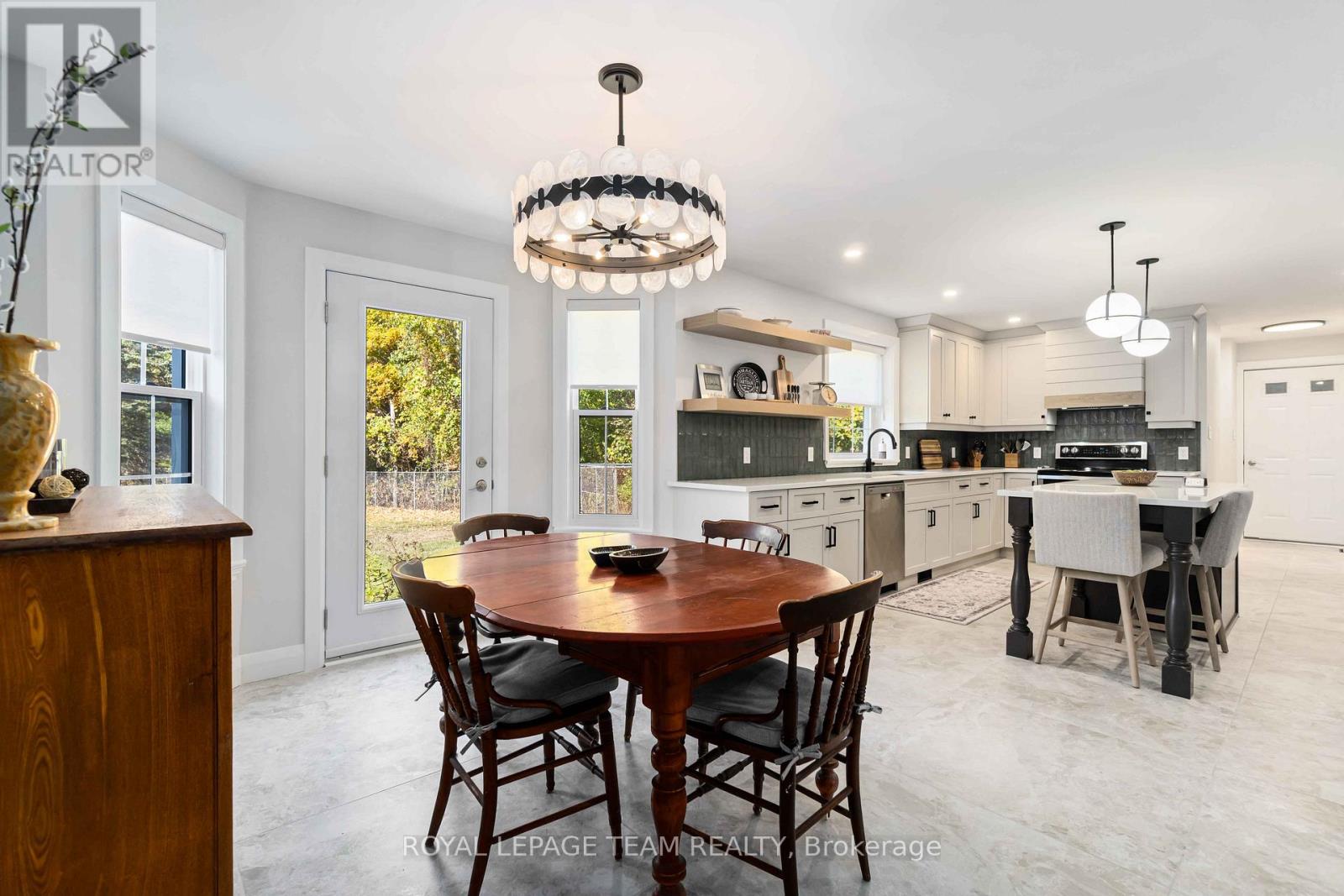 910 BOLTON ROAD - 15