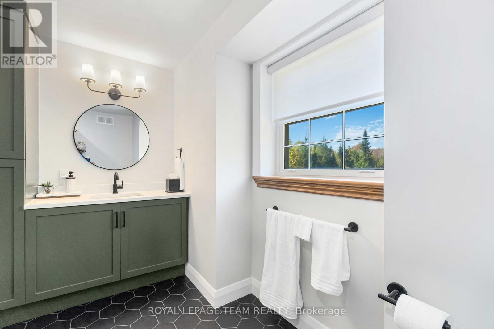 910 BOLTON ROAD - 38