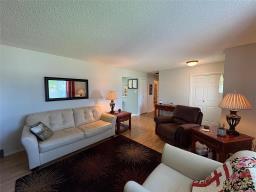 521 Sixth Avenue E, Ste Rose Du Lac, MB R0L1S0 Photo 18