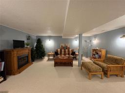 521 Sixth Avenue E, Ste Rose Du Lac, MB R0L1S0 Photo 25