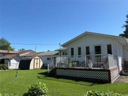 521 Sixth Avenue E, Ste Rose Du Lac, MB R0L1S0 Photo 36