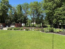 521 Sixth Avenue E, Ste Rose Du Lac, MB R0L1S0 Photo 39