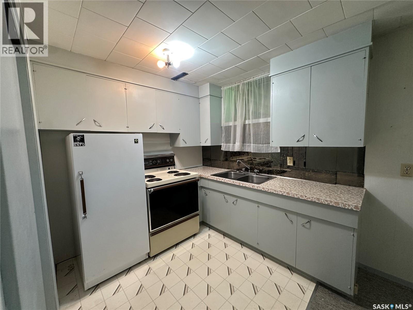 168 Shevchenko CRESCENT - 35