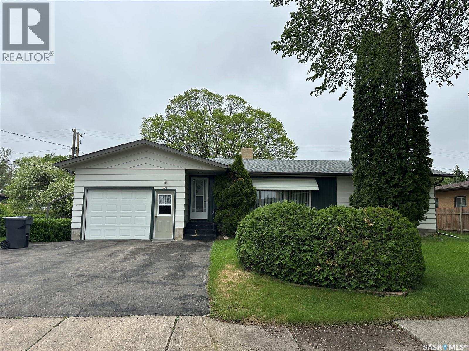 168 Shevchenko CRESCENT - 1