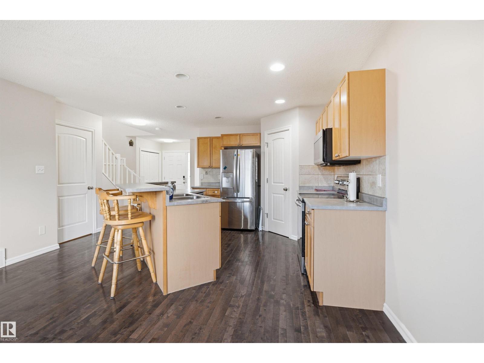1124 37A AV NW - 11