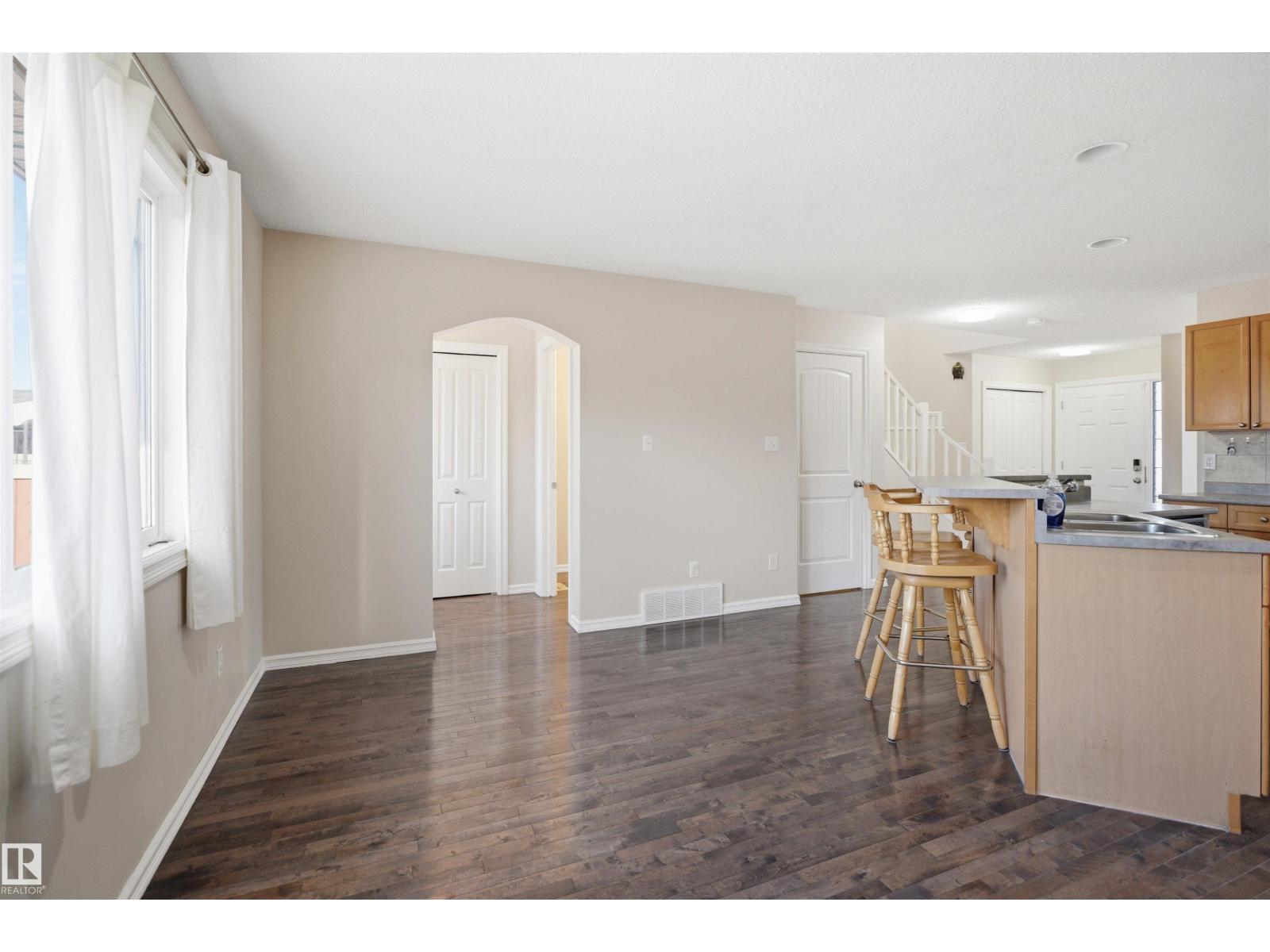 1124 37A AV NW - 12
