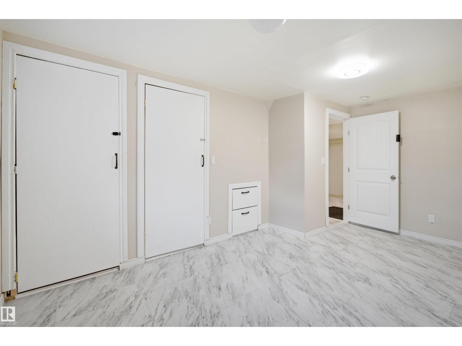 1124 37A AV NW - 33