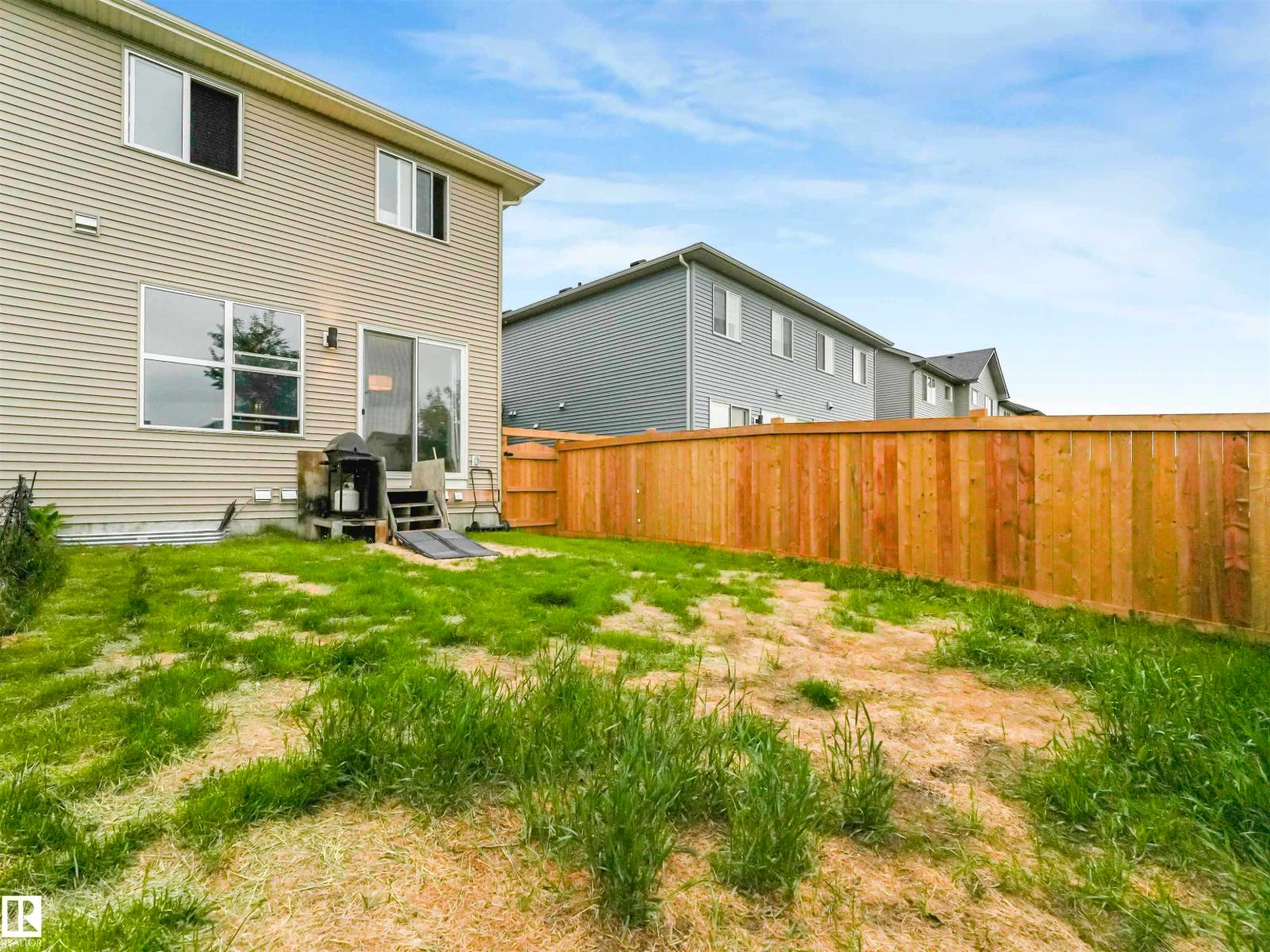 15146 26 ST NW - 52