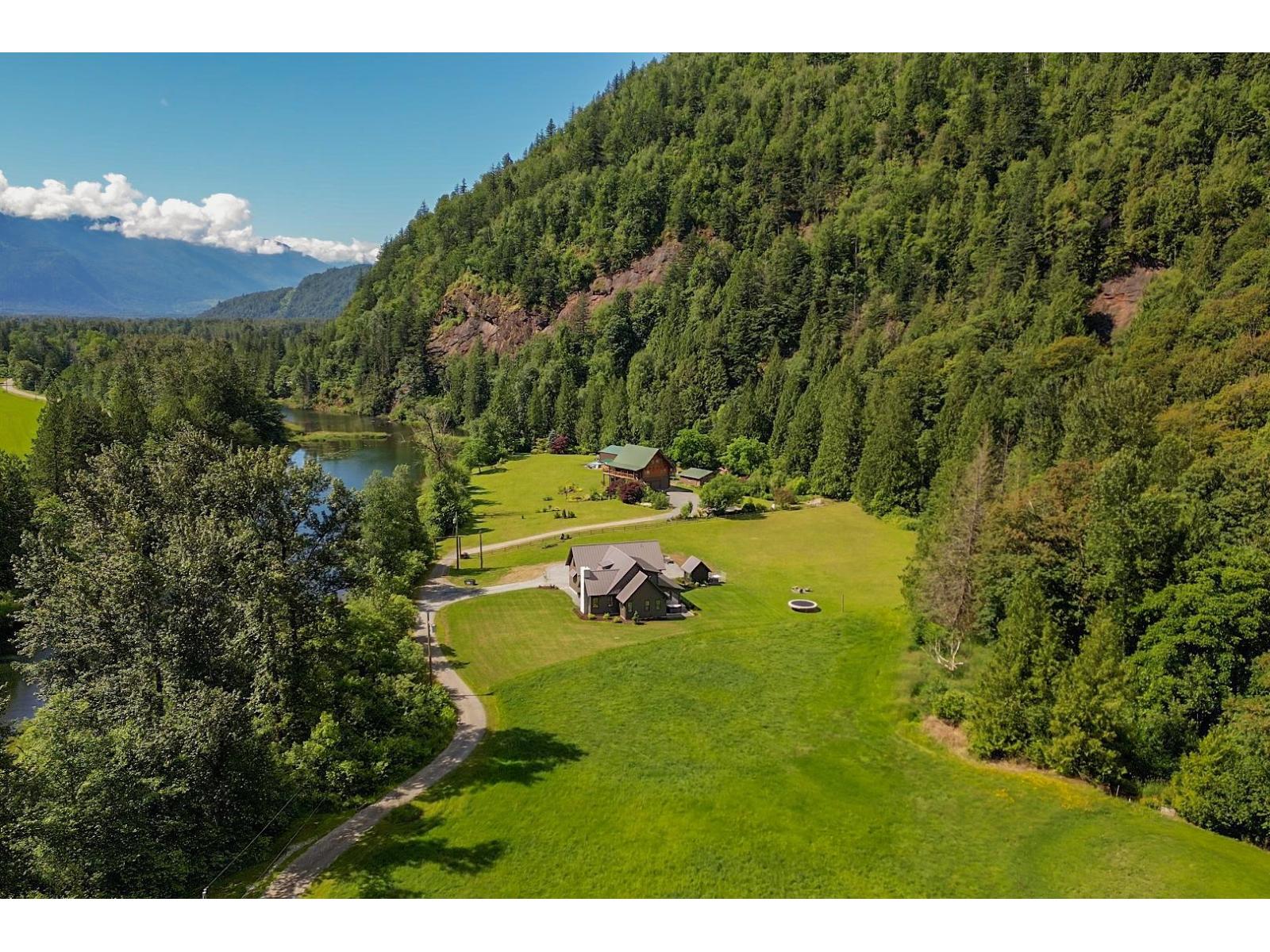 5249 KAMP ROAD, Agassiz, Agassiz