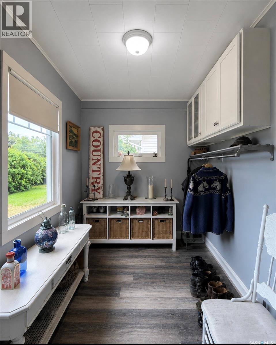 107 4TH AVENUE N - 3