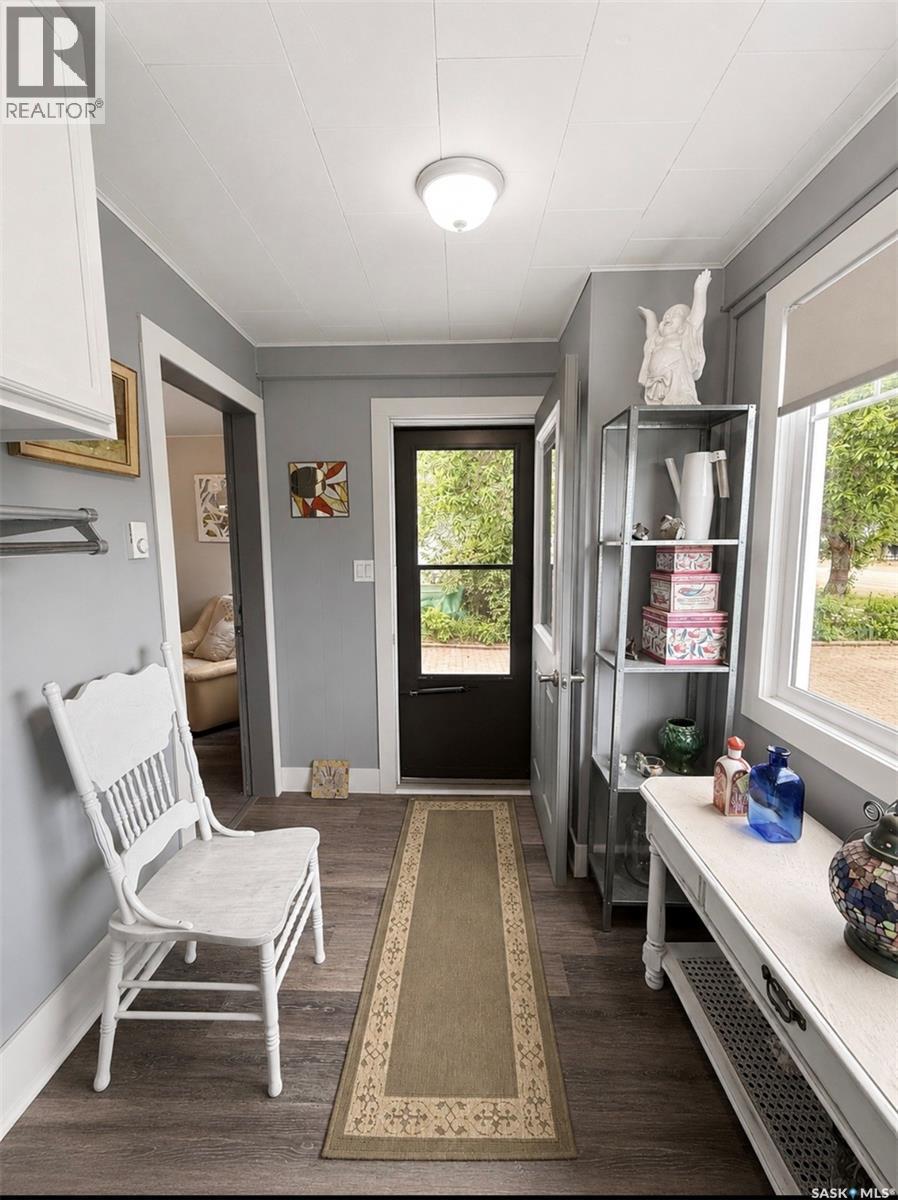 107 4TH AVENUE N - 4