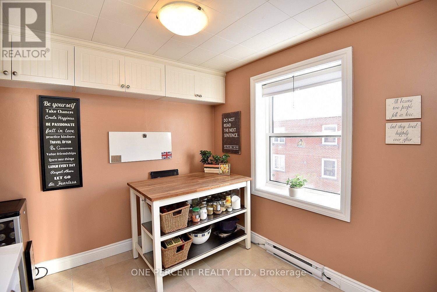 #16 1351 LAKESHORE ROAD - 11
