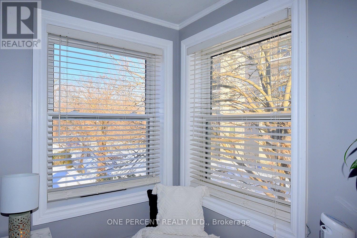#16 1351 LAKESHORE ROAD - 18