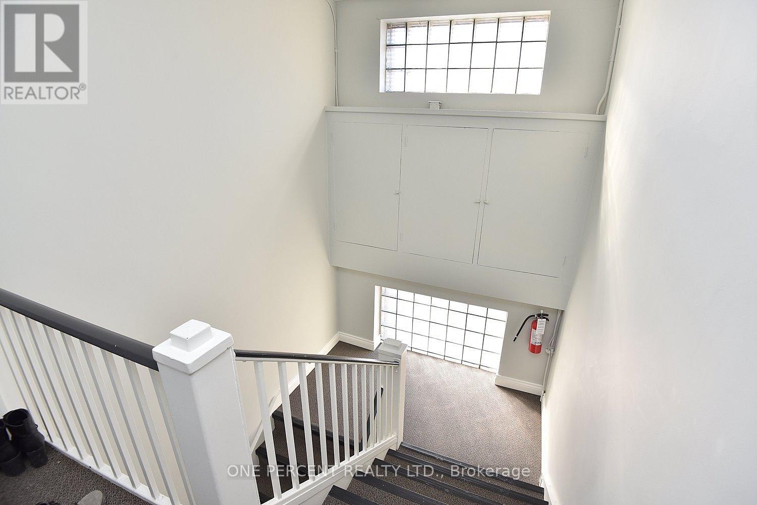 #16 1351 LAKESHORE ROAD - 27
