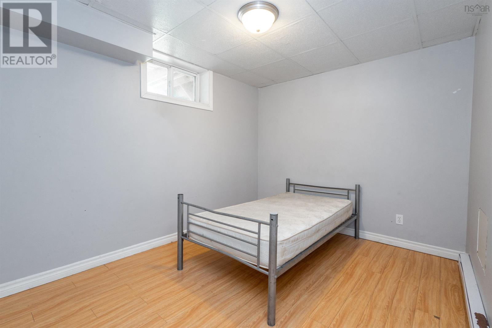 23 Landry Crescent - 27