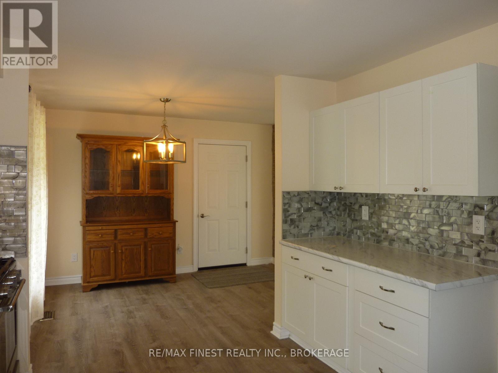 3 Bed, 2 Bath House for Sale in Ottawa – 3318 SHEA ROAD, Ottawa – MLS# X13447380 - Image 10