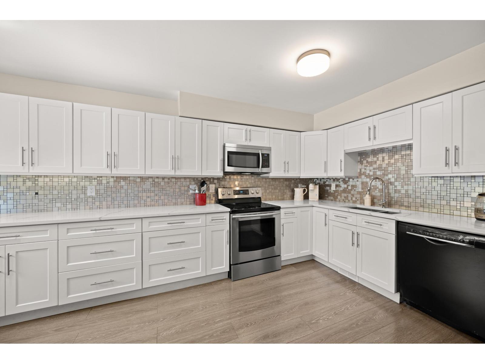 1774 LILAC DRIVE, Surrey
