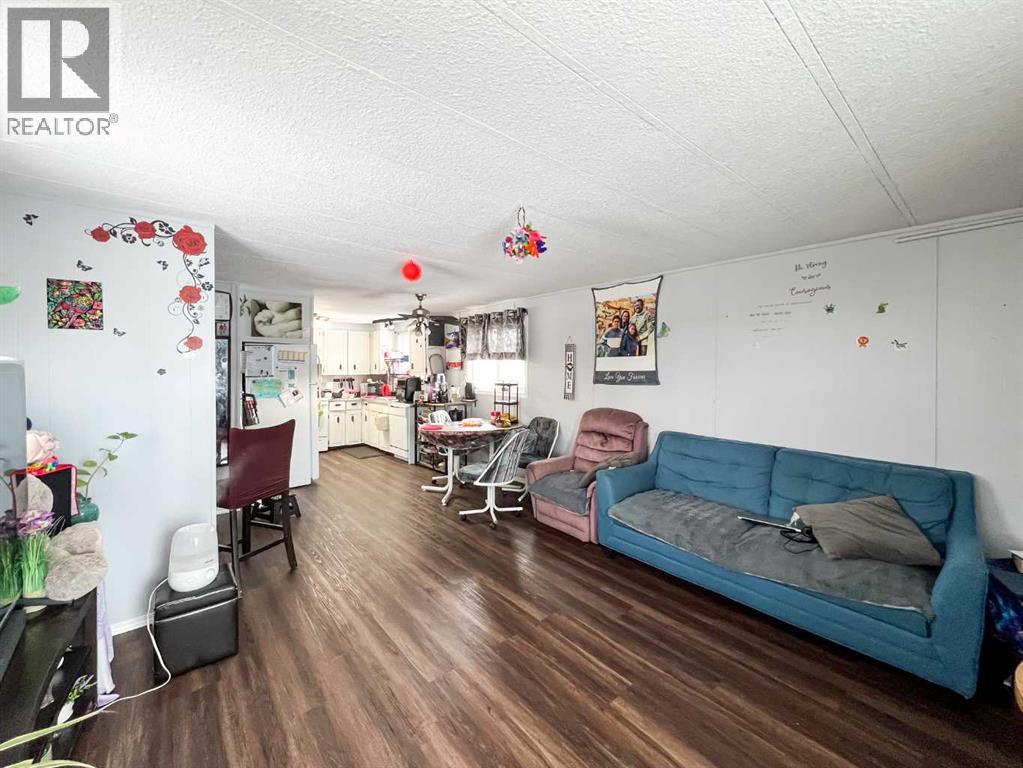 4919 1 Street - 8