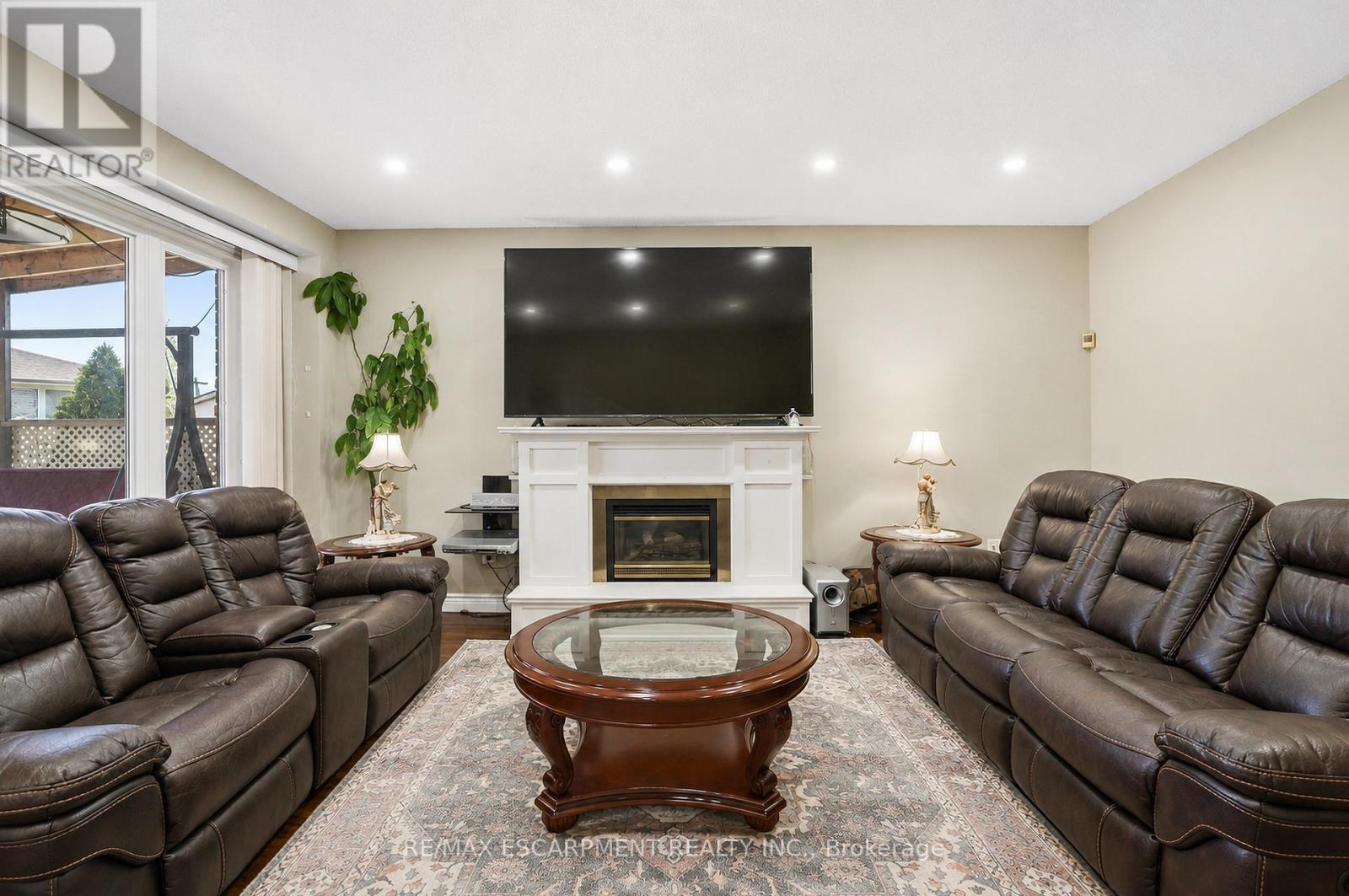 15 TALIA COURT - 10