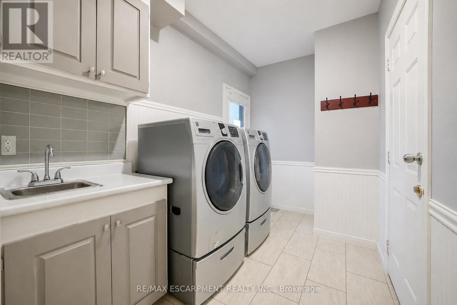 15 TALIA COURT - 11